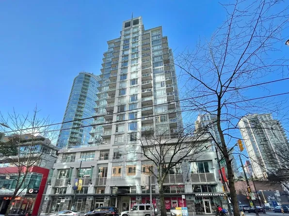 480 Robson St #703, Vancouver, BC V6B 1S1