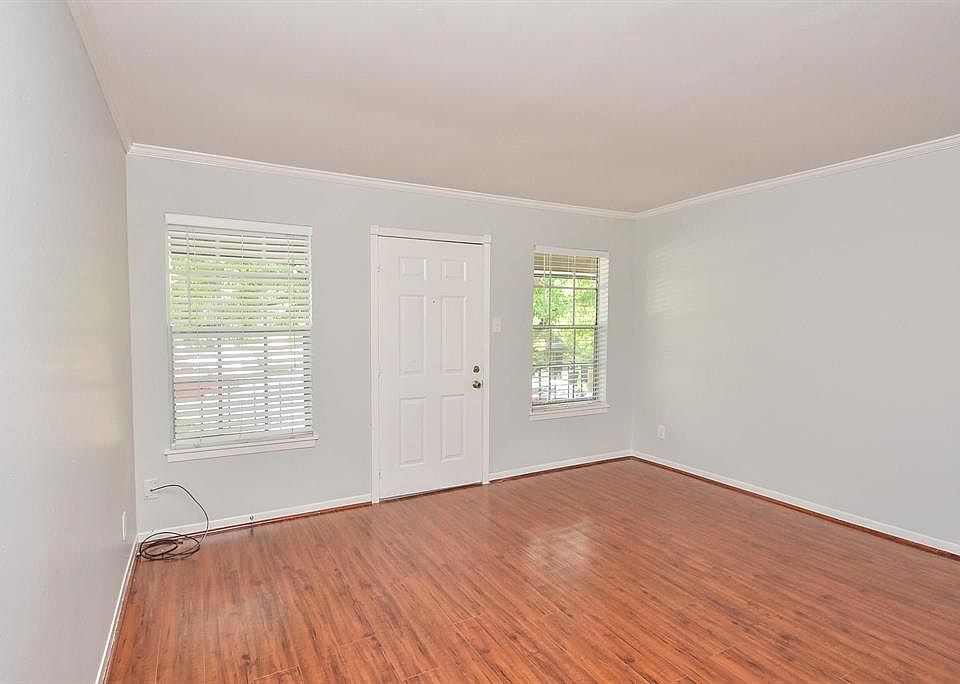1st image of 9023 Gaylord Dr