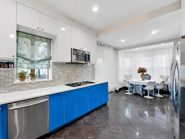 511 Argyle Road image 11 of 19