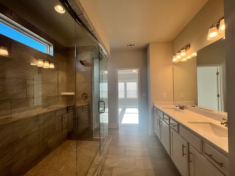 150 Rose Lake Ct — Photo 23