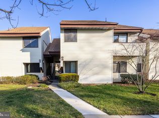 10 E Daisy Ln, Mount Laurel, NJ 08054