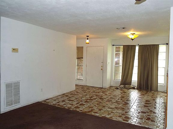 4th image of 9126 Southbluff Blvd