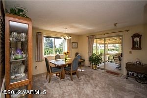 5th image of 5107 Manor Dr