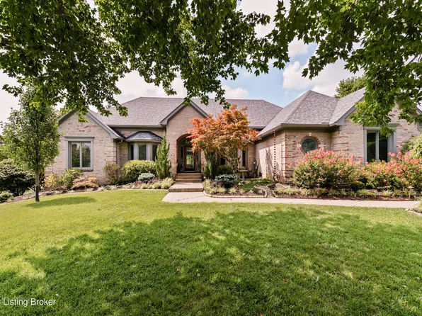 8202 Harrods View Ct, Prospect, KY 40059