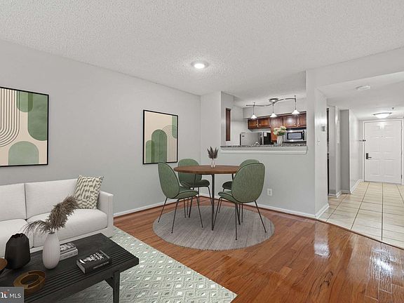 3rd image of 1024 N Utah St APT 416