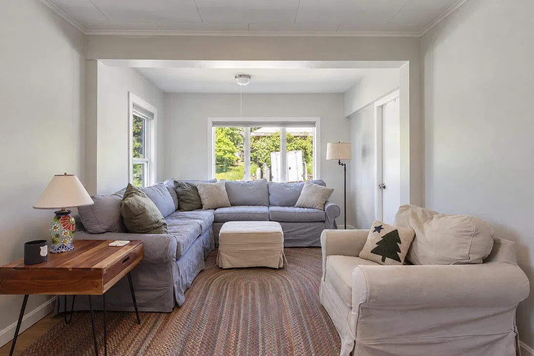 3 bed, 1365 sqft, $2,050 — Photo 4