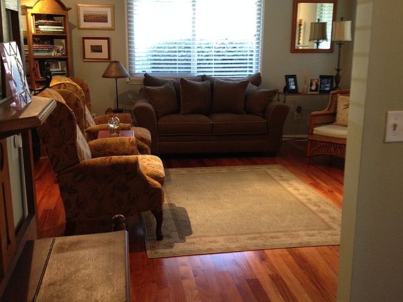 Dinning looking at Living Rm