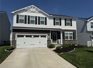 5935 Regatta Dr, Middletown, OH 45042