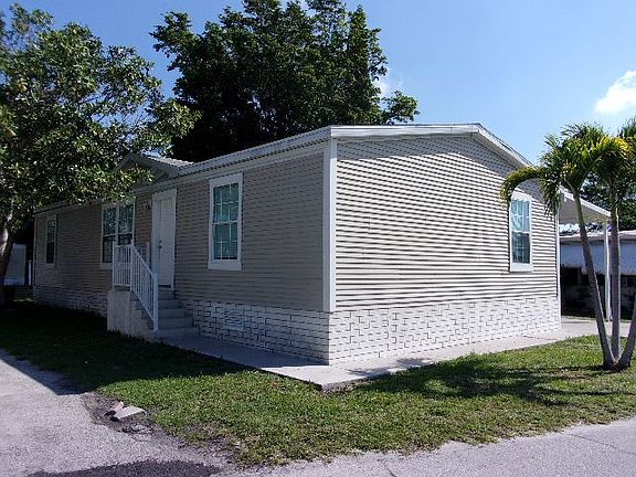 3rd image of 3939 Redman Pkwy