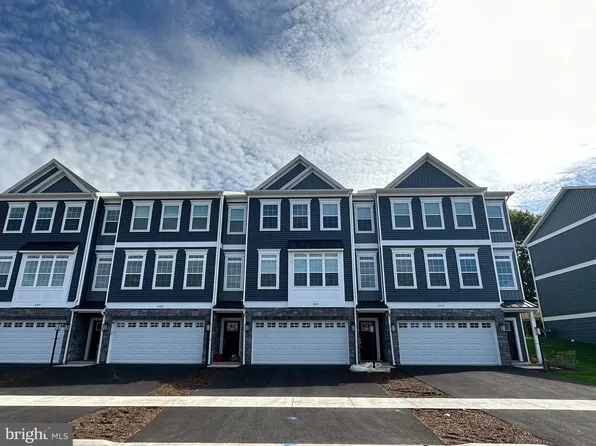544 Brandywine Dr, State College, PA 16801