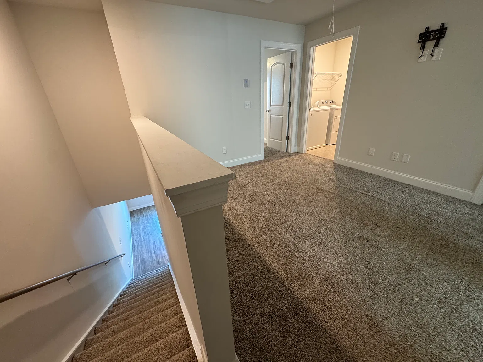 3 bed, 2.5 bath, 1650 sqft, $1,850 — Photo 2