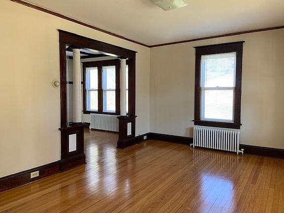 4th image of 60 Orlando Ave Floor 1