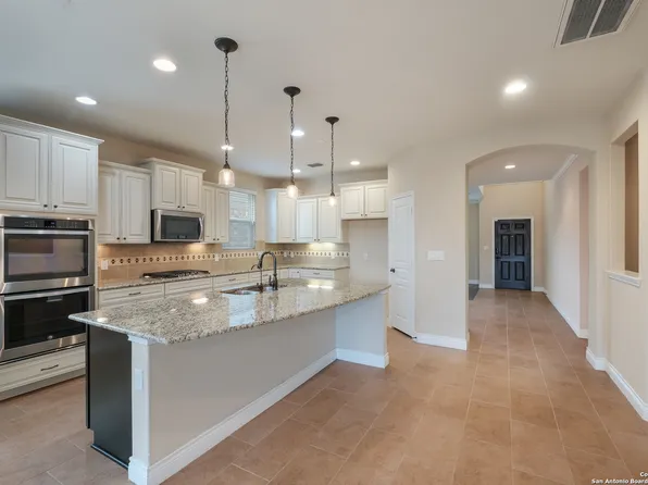 10643 Hibiscus Cove, Helotes, TX 78023