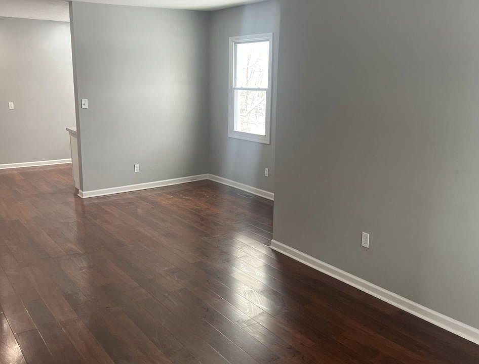 1st image of 9344 Moffat Ave