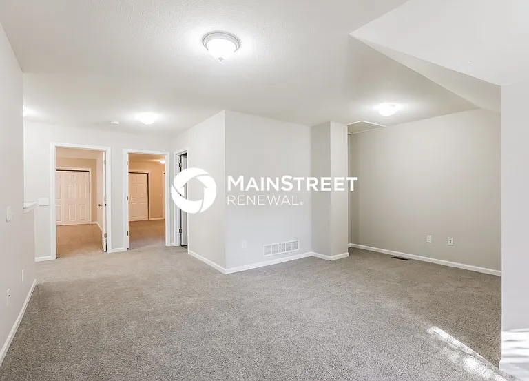 2430 Wilson Ave — Photo 14