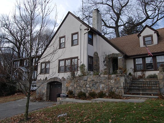 2nd image of 56 Dillon Road Left