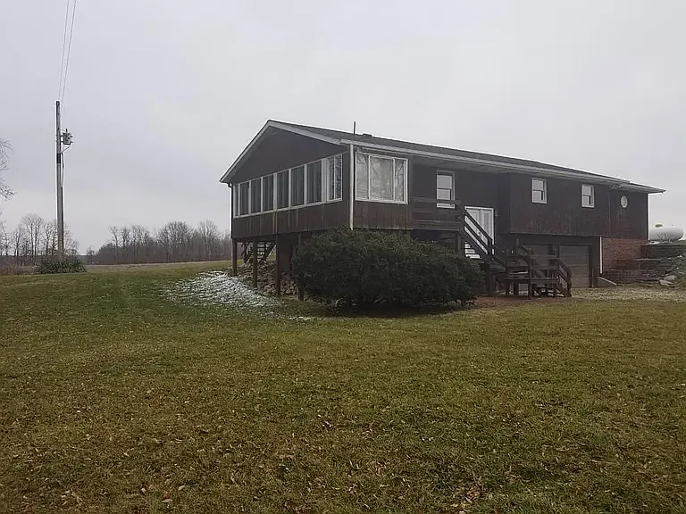 N 1025 E, Odon — Photo 2
