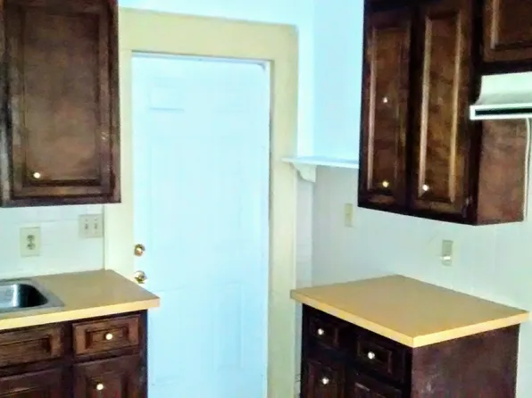 1233 S Hull St, Montgomery, AL 36104