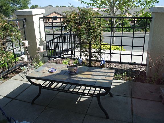 5th image of 3541 Hillview Dr