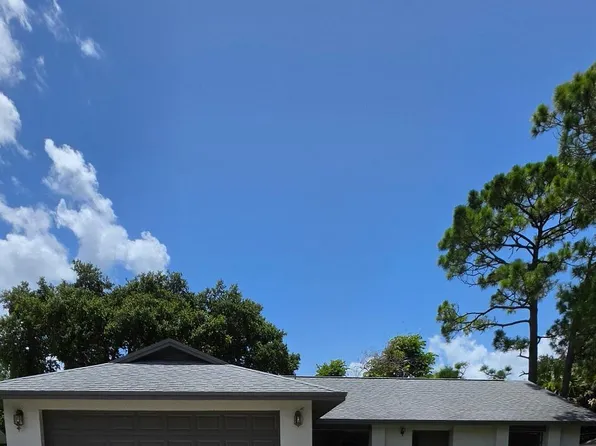 1714 Hays St NW, Palm Bay, FL 32907