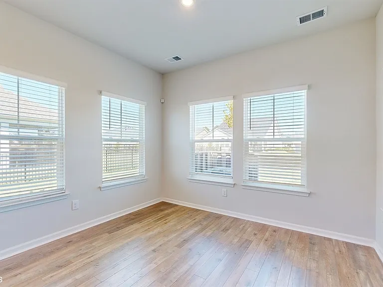 163 Barwick Dr NW — Photo 7