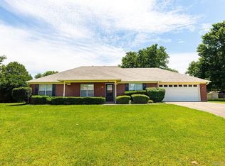 27 Hawk Dr, Vilonia, AR 72173