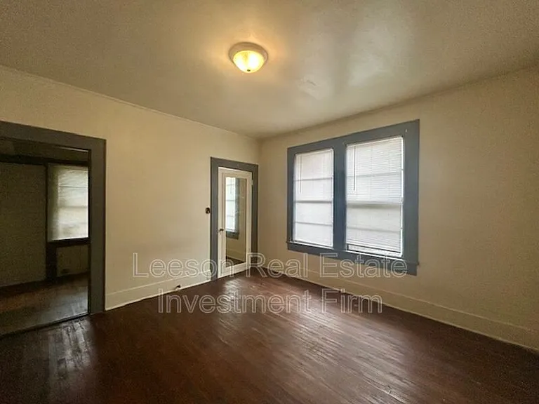 3022 Lillian St — Photo 11
