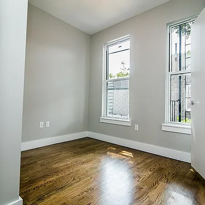 Rented by Nooklyn NYC LLC | media 24