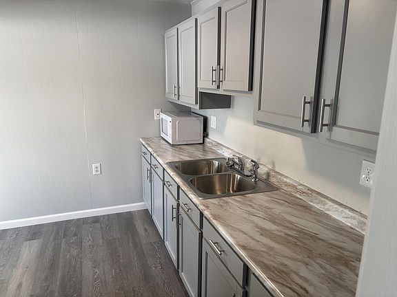 5th image of 1369 Lawsonham Rd APT 2