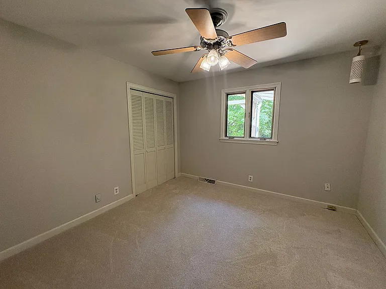1 Dellwood Dr — Photo 8