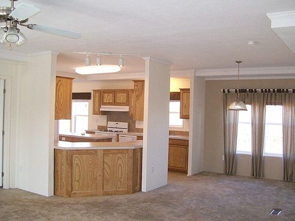 Fm Living Rm to Kitchen