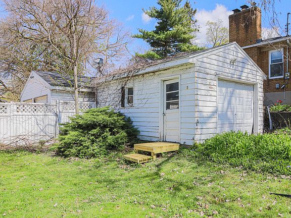5th image of 2044 Kalamazoo Ave SE