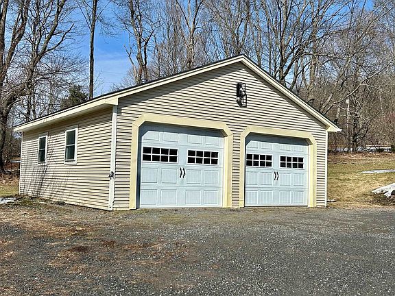 4th image of 918 Hebard Hill Road