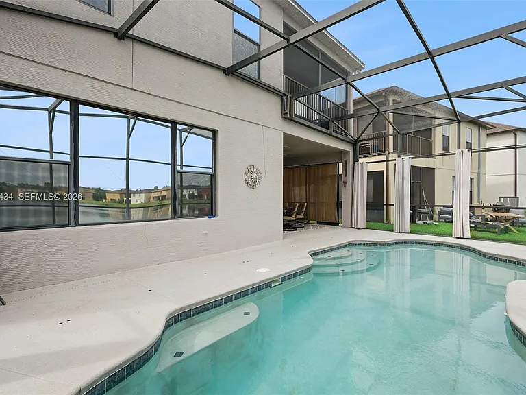10033 Lake District Ln — Photo 32