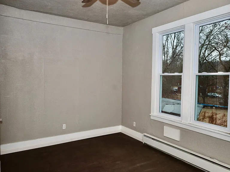 6535-6537 Library Rd — Photo 3