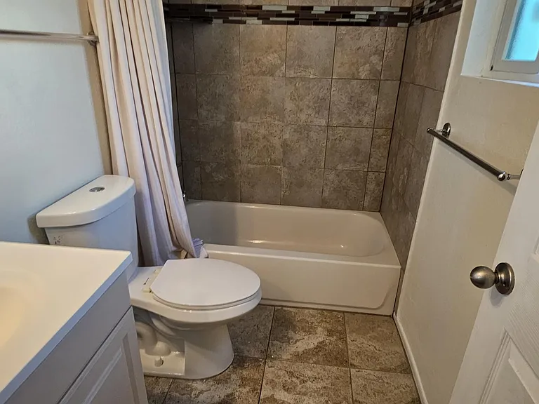 3309 N 70th St #206 — Photo 10