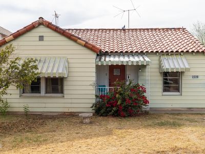 2220 N EDGEMERE Street, Phoenix, AZ, 85006