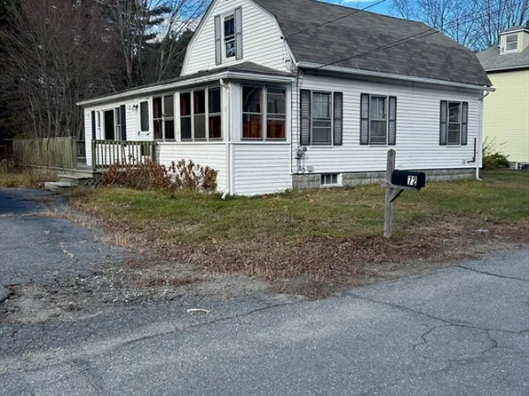 72 Homeward Ave, Uxbridge, MA 01569