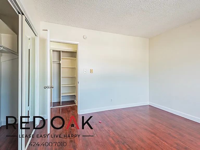 1545 N Bronson Ave #221 — Photo 10