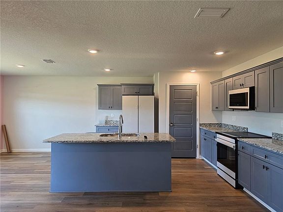 5th image of 4356 Valor Ridge Way W