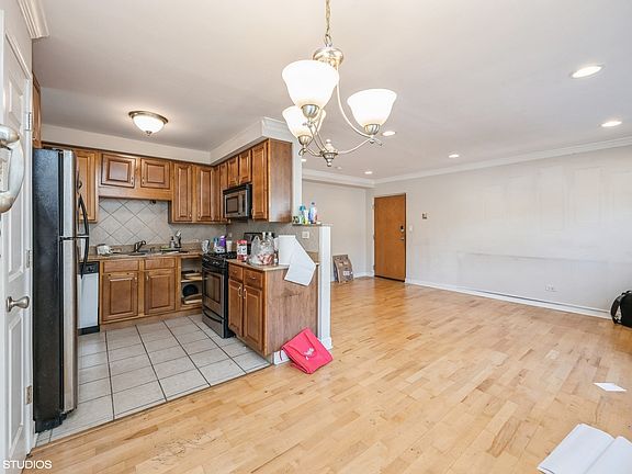 3rd image of 38 Elgin Ave APT A6