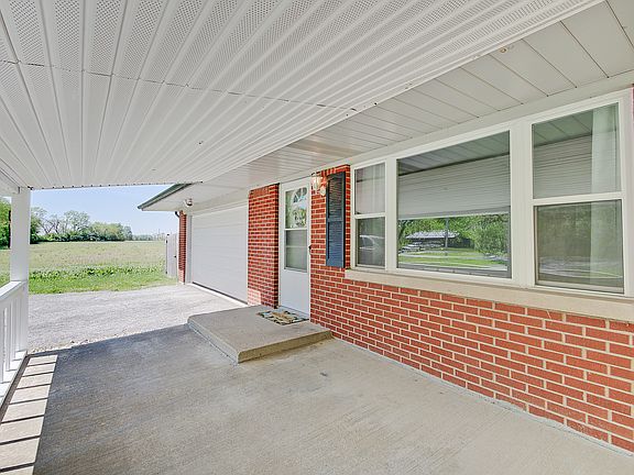 5th image of 374 W Thompson Rd