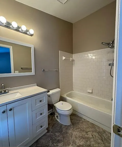 2459 Wentworth Dr — Photo 30