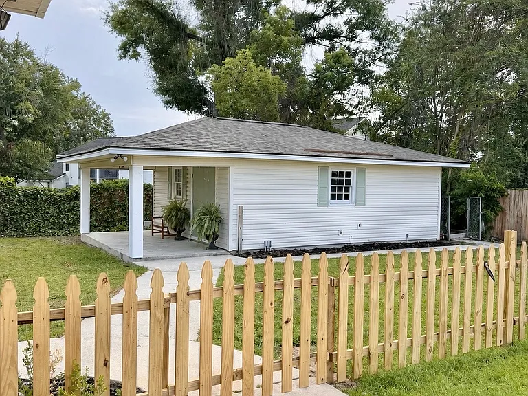 611 Ledgedale Cir — Photo 31