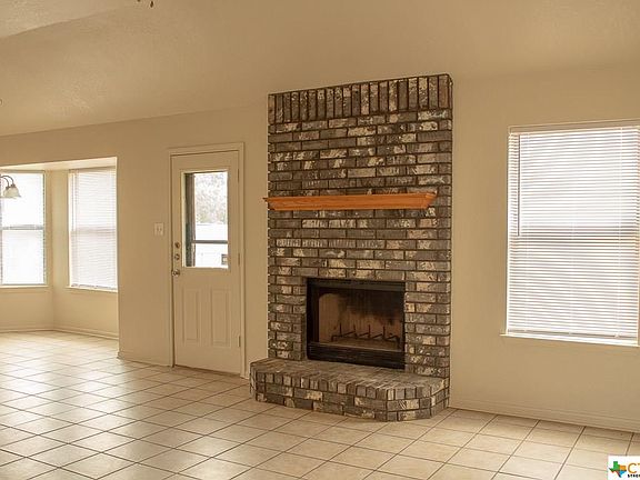 4th image of 4103 Shumard Dr