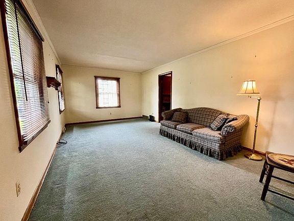 3rd image of 3505 Woodhaven Dr
