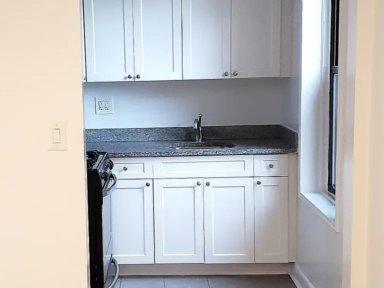 1 Prospect Park SW #4G — Photo 2