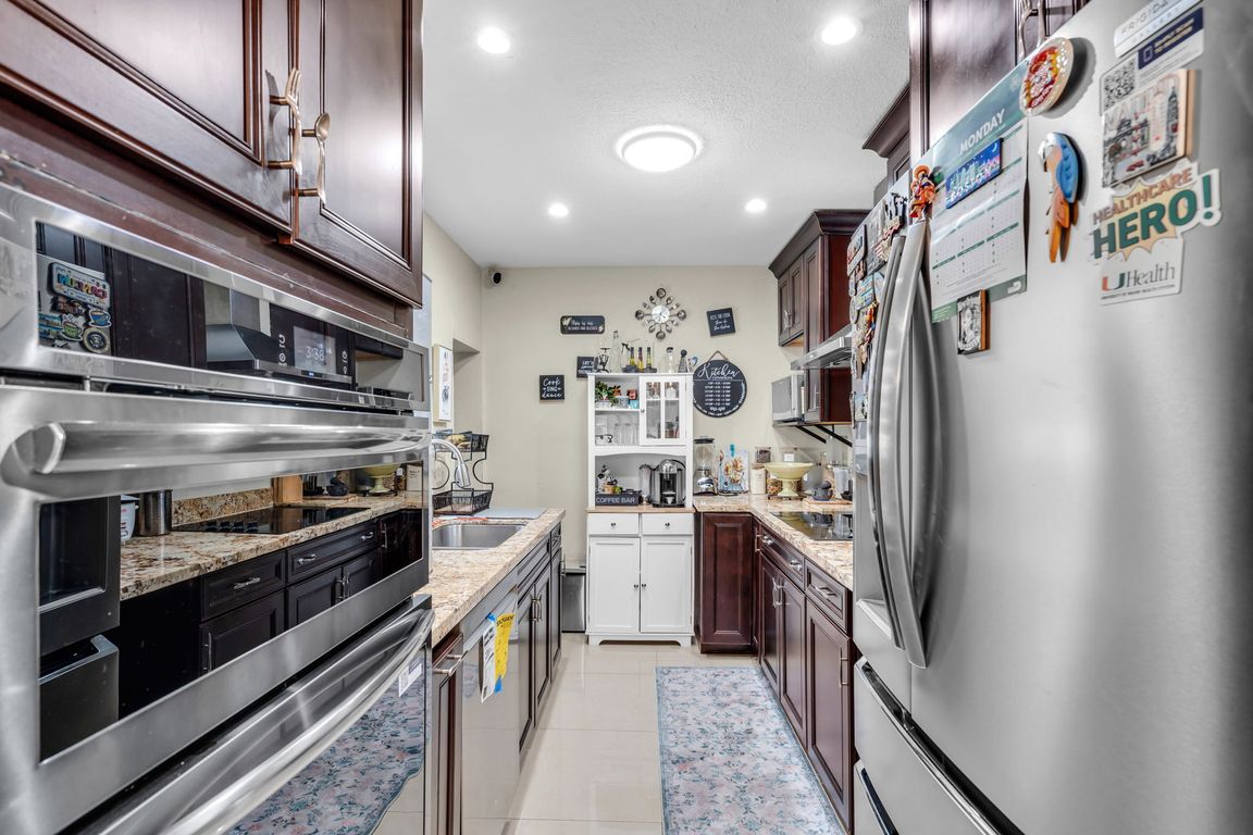 10-web-or-mls-302nw100th-10