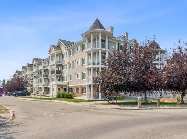 10 E Country Village Park NE #3407, Calgary, AB T3K 0W5