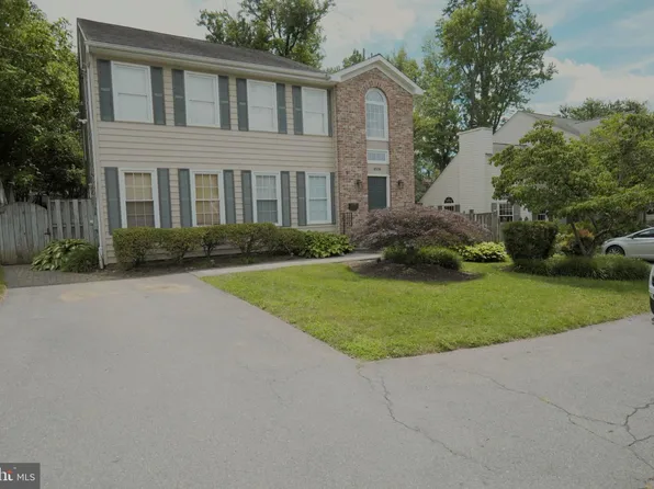 4536 Fairfield Dr, Bethesda, MD 20814